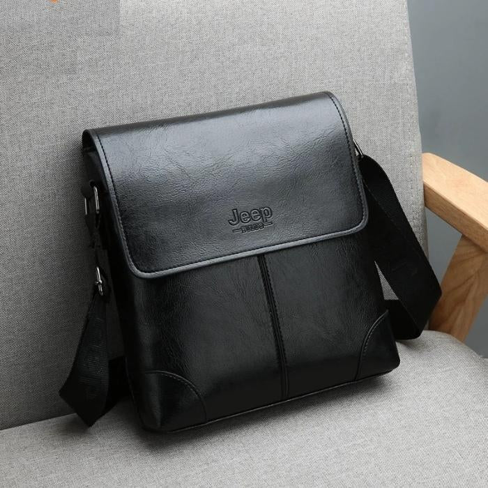 Bolsa Masculina Transversal de Couro - Magnata Classic Jeep