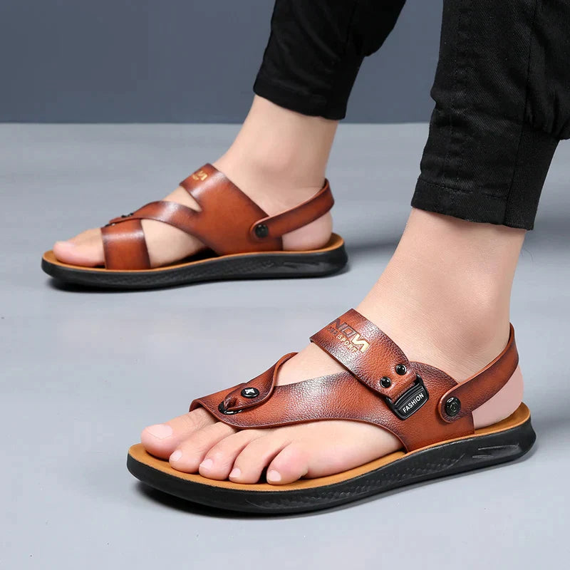 Sandália Masculina em Couro Legítimo - Magnata Flip