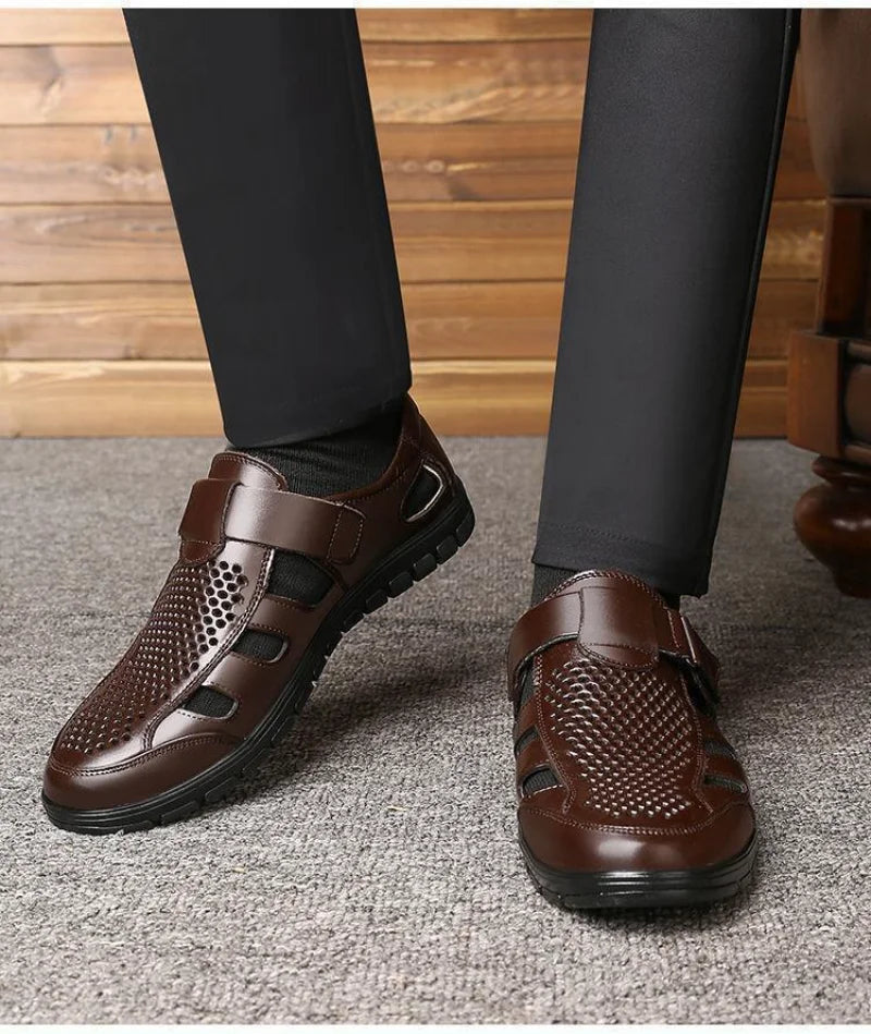 Sandália Masculina em Couro Legítimo - Magnata Mordern