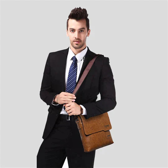 Bolsa Masculina de Couro Jeep Transversal Impermeável Pocket Bag + Brinde Grátis (Carteira de Couro Slim Jeep)