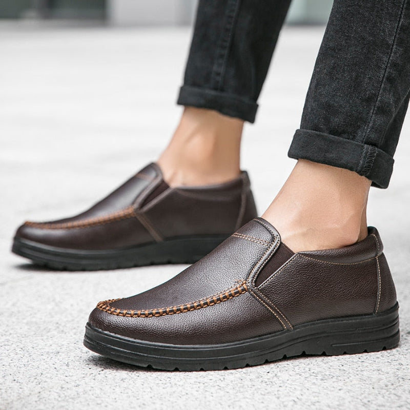 Sapato Slip On Masculino de Couro Legítimo - Magnata Casual Comfort